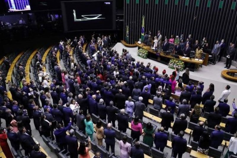 Congresso Nacional Empossa 513 Deputados Federais E 27 Senadores Da