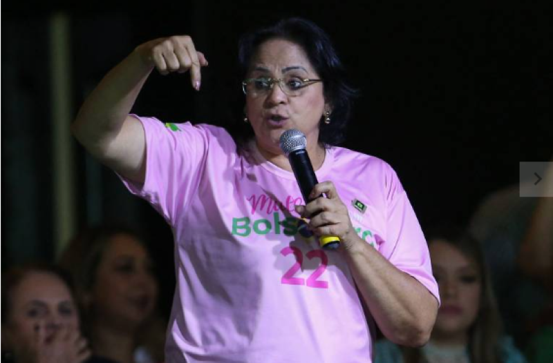 Damares Alves fala durante evento Mulheres pelo Brasil, em Manaus (AM); a ex-ministra e senadora eleita (Republicanos-DF) disse, em um templo evangélico, no sábado (8), em Goiânia, que crianças brasil