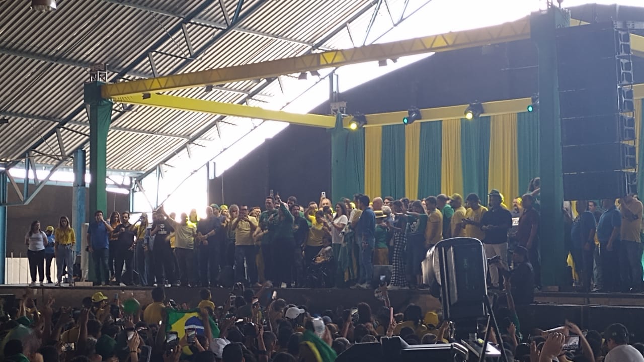 Presidente Jair Bolsonaro (PL), candidato à reeleição, participar de ato com apoiadores em Teresina (PI)