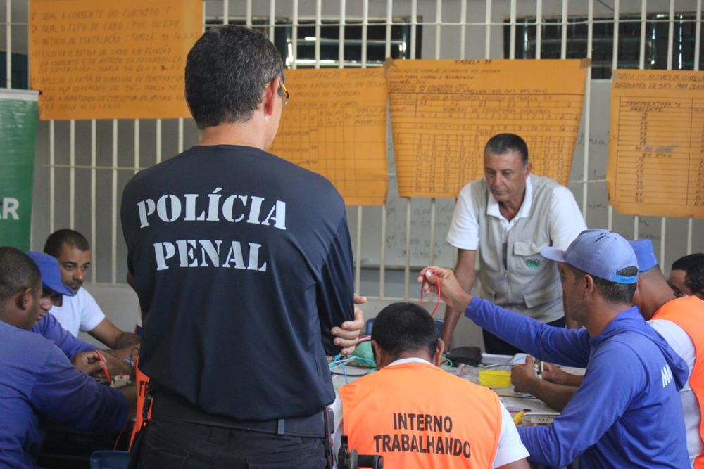 Sejus realiza curso de eletricista e instalador rural para detentos