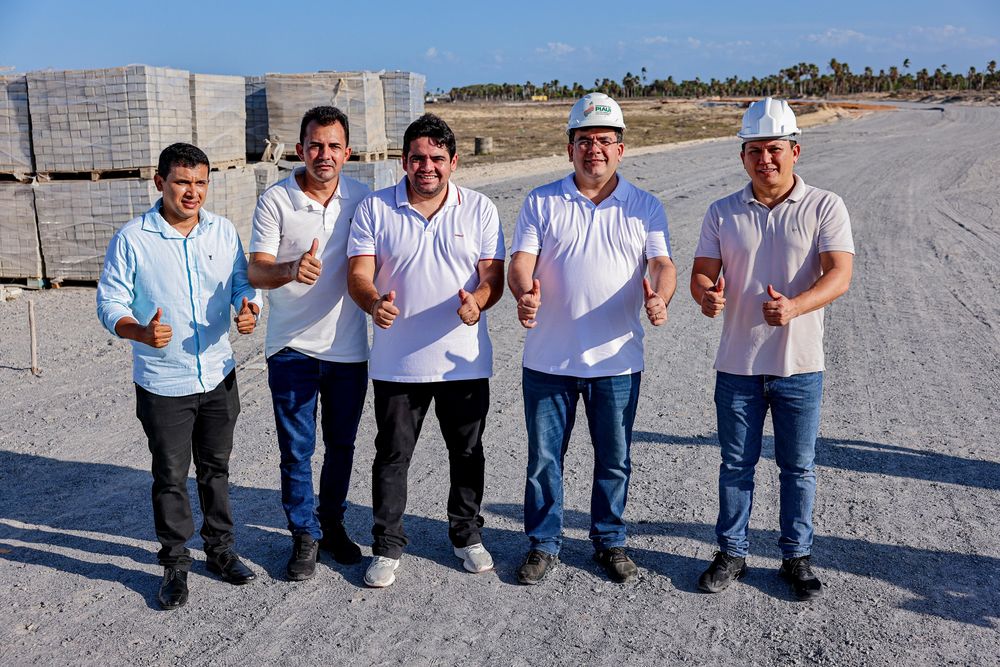 Governador visita obras de revitalização da Orla da Praia do Sardim