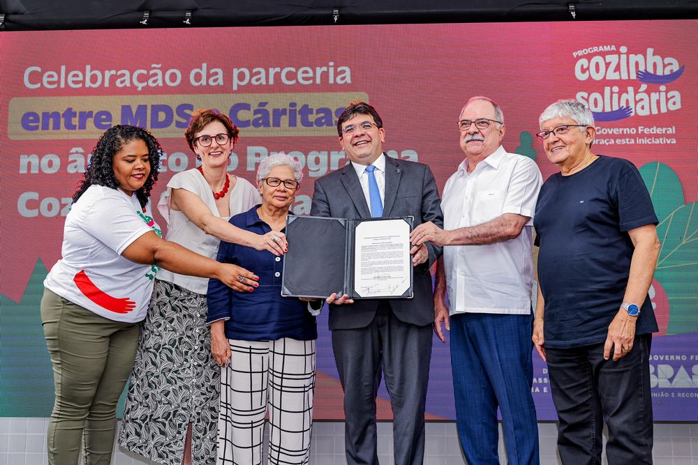 Programa Cozinha Solidária é lançado no Piauí e beneficiará 11 instituições que alimentam pessoas vulneráveis