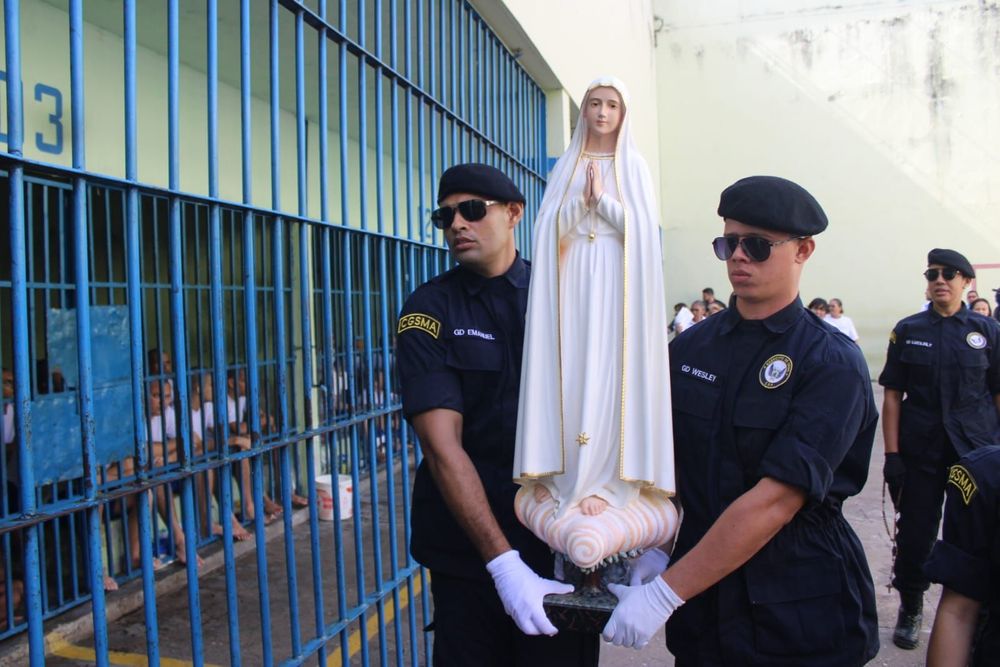 Reeducandos do sistema prisional do Piauí recebem imagem de Nossa Senhora de Fátima