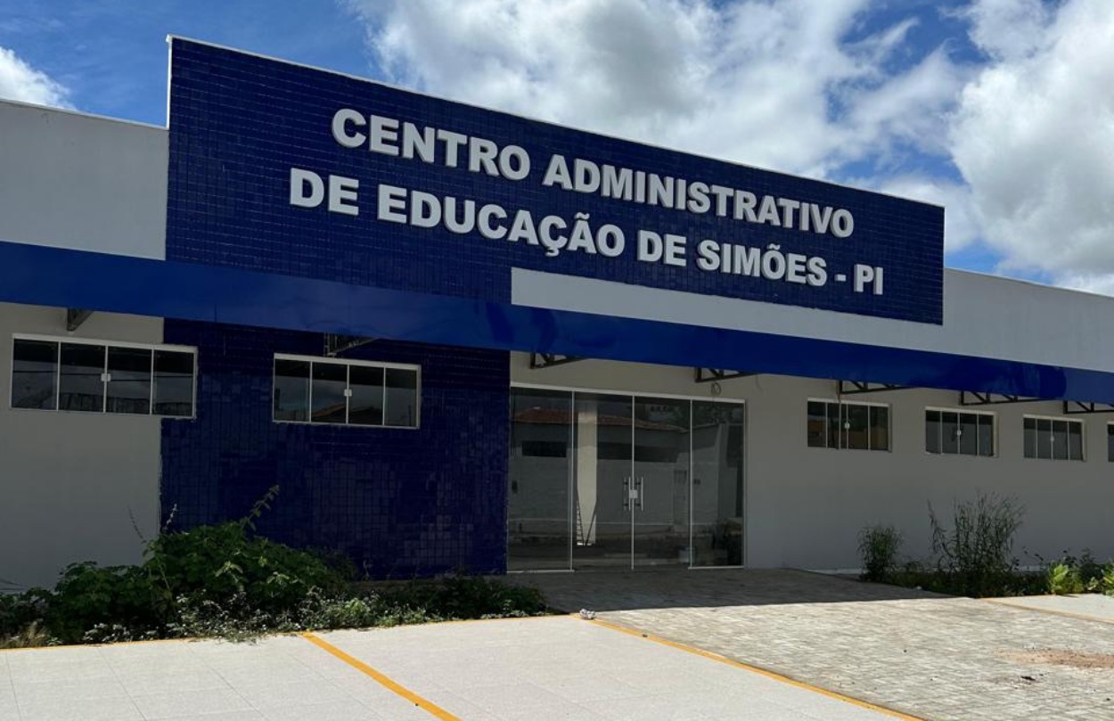Centro Administrativo da Educação de Simões (PI)