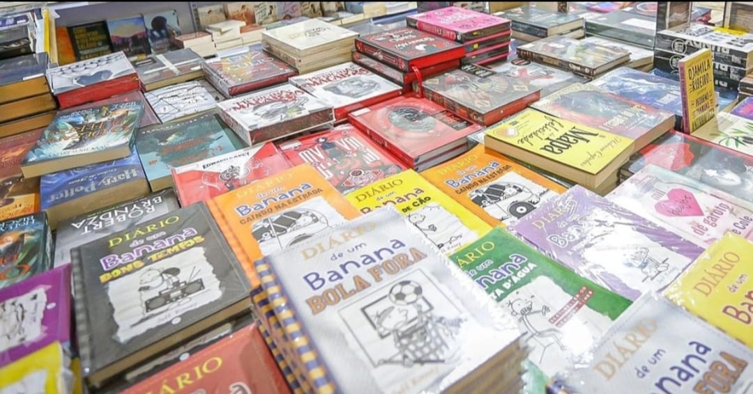 Livros em exposição para venda