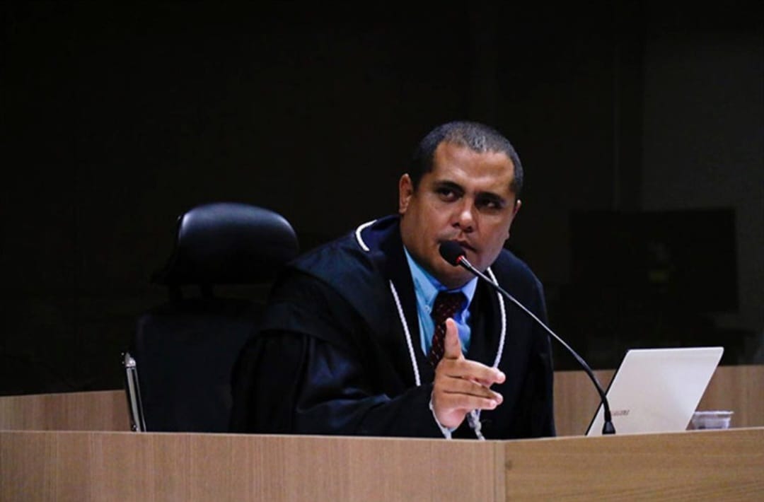 Juiz Robledo Moraes Peres de Almeida