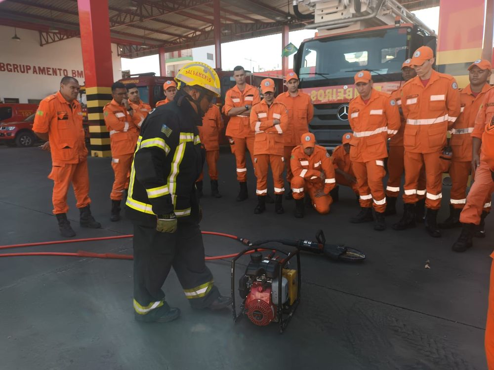 Bombeiros Militar do Piauí participam de curso para resgate de vítimas com acidentes em veículos