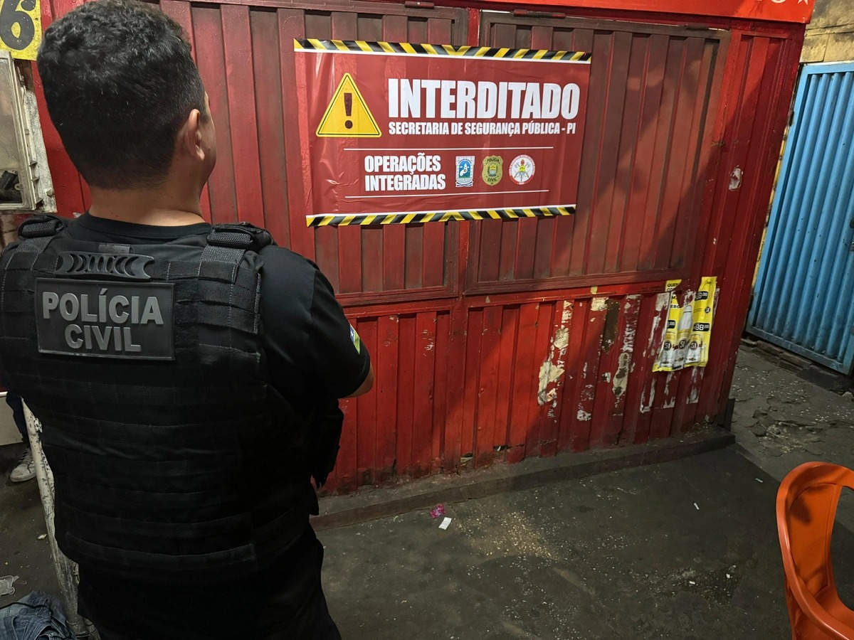 Polícia Civil interdita trailers usados para o tráfico de drogas no Dirceu